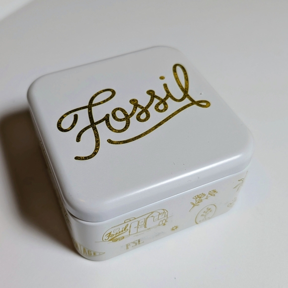 NIB Fossil Women's Teal Leather Wrap Bracelet - Picture 4 of 5